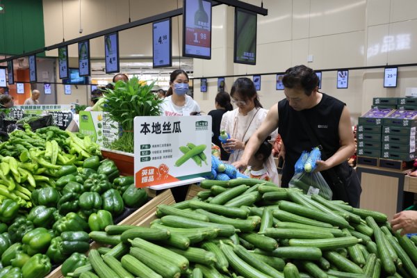国尚策略 城市｜上海本土“胖东来”问世：清美“品上生活”自营超市全国首店开业